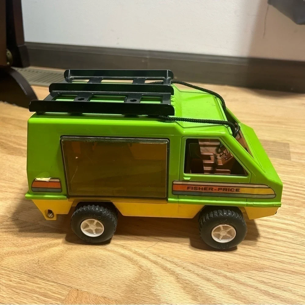 Vintage Fisher Price Adventure People Van Green Kids Toy 1977
